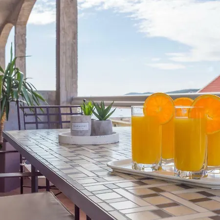 Apartments And Rooms Marija Hvar Town Exterior photo
