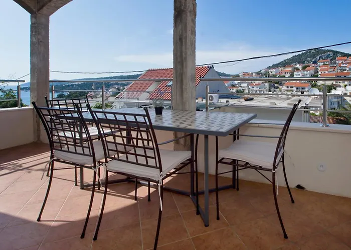 Apartments And Rooms Marija